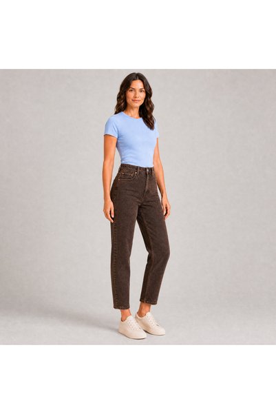 TRUEJNS Σκούρο γυναικείο καφέ τζιν mom fit με ψηλόμεσο σχεδιασμό και ελαστικό...