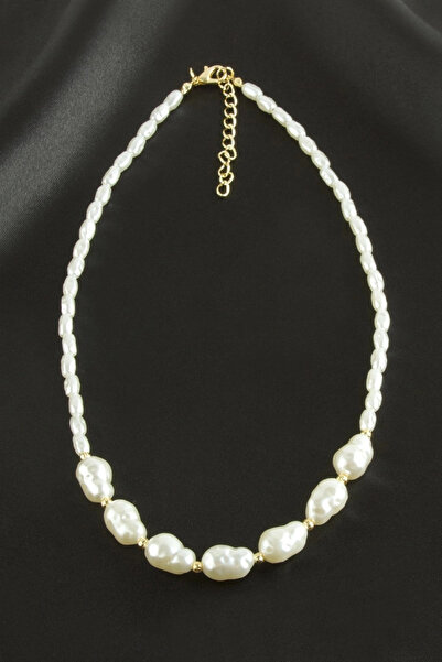 Mercansa Oval Pearl Necklace