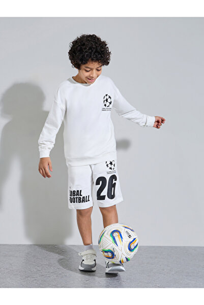 Styli Teen Boys Off White Graphic Print Long Sleeves Sweatshirt and Shorts Set