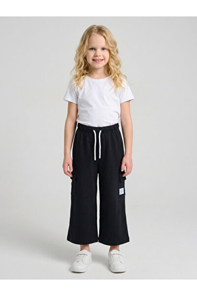 JUNIORLOOM By Styli بنطلون واسع الساق للبنات بتفاصيل جيوب مطرزة باللون الأسود...