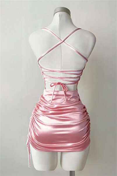 Karakedi Pembe Büzgülü Sırt İpli & Dekolteli Askılı Gotik Y2K Saten Elbise