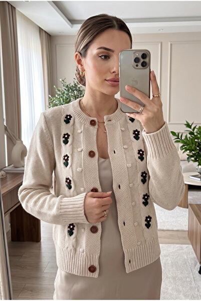 FEMELLE Women's Beige Wooden Button Embroidered Knitwear Cardigan Standard Size
