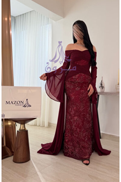 ALPHALUNA Dark burgundy dress with a flowing train