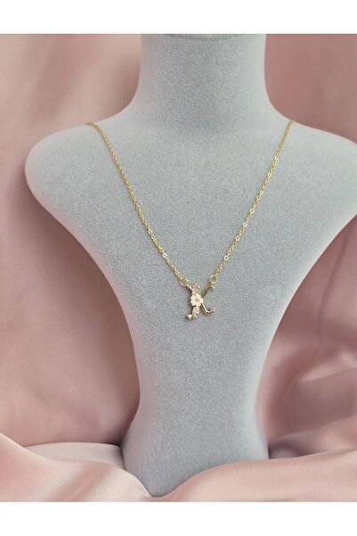 Glamluxe Gold Renk Işıltılı Taşlı Minik Çiçek Motifli K Harfi Zarif Kolye