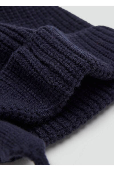 MANGO Baby Knitted hat with pom-pom and earflaps