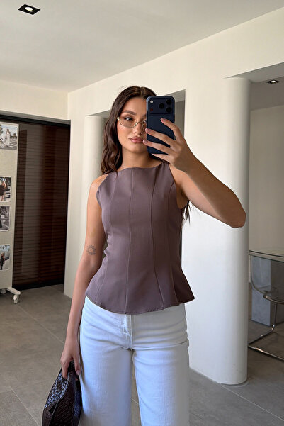 MAGARDE Bluză cu detaliu peplum și fermoar lateral - MARO