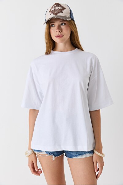 Raneel Kazançlı Alışveriş Women's White Crew Neck Tshirt with Back Print White