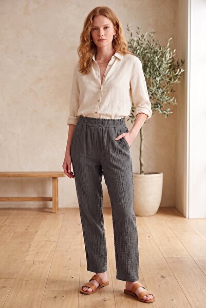 hadiora Gray Elastic Waist Pocketed Bubble Textured Relaxed Cut Palazzo Trousers
