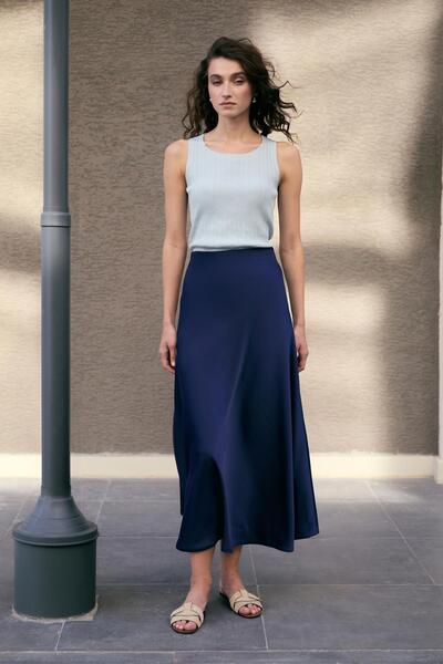 inspiration NAVY BLUE SATIN SKIRT