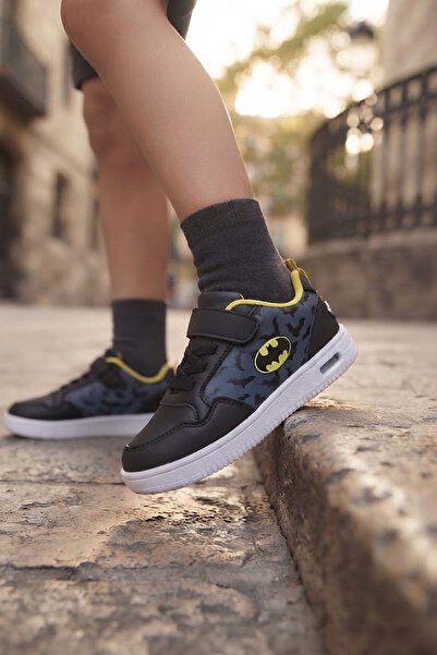 Batman Lisanslı Işıklı Erkek Çocuk Siyah Günlük Spor Ayakkabı Sneaker