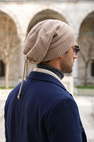 Ritagarcia Unisex Knitwear Beanie with Drawstring at the Back, Winter Draped ...