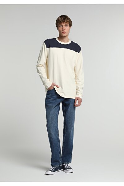 Colin's Relaxed Fit Yuvarlak Yaka Jakarlı Erkek Ekru Uzun Kol Tişört