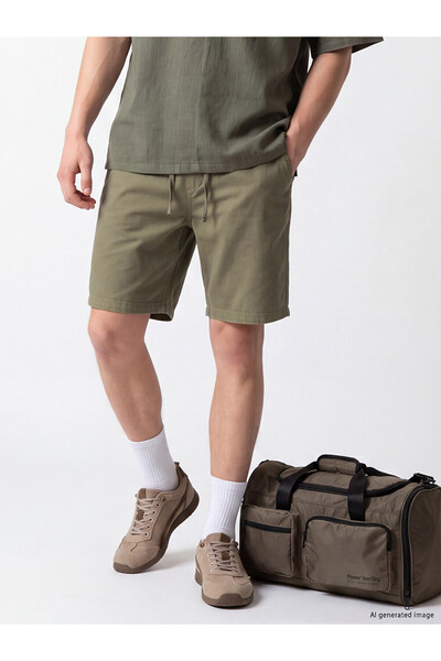 LC Waikiki Trendlucky with Difference Relax Fit Gabardine Men's Shorts