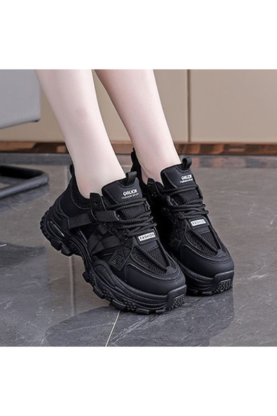 dorbe Women's Black Chunky Sneakers