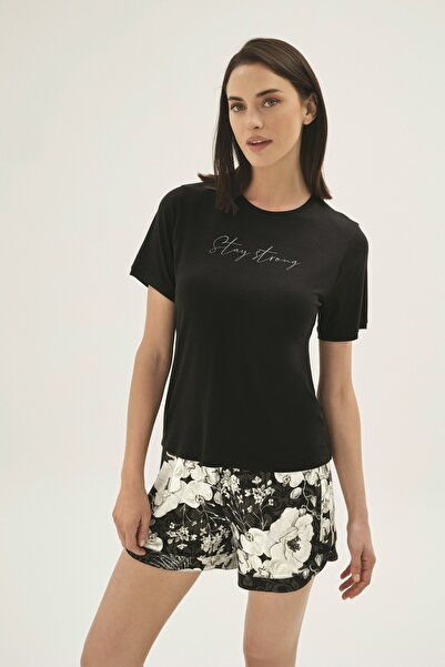 Sevim Women Shorts Set