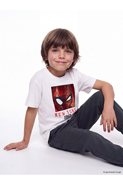 LC Waikiki Trendlucky with Difference Spider-Man Printed Boys' T-Shirt