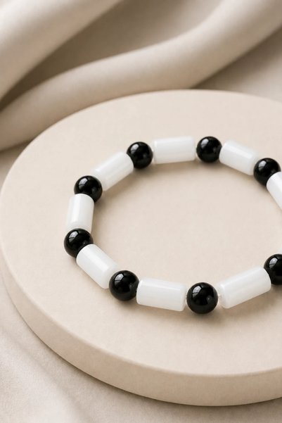 İlkbenaldim Double Color Onyx Natural Stone Cylinder Bracelet |   Stylish and Modern Unisex Bracelet - White