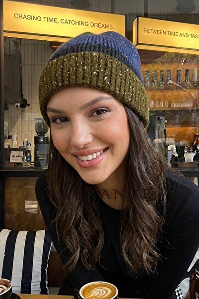 LAGRANZE Gray Textured Block Striped Curly Unisex Beanie