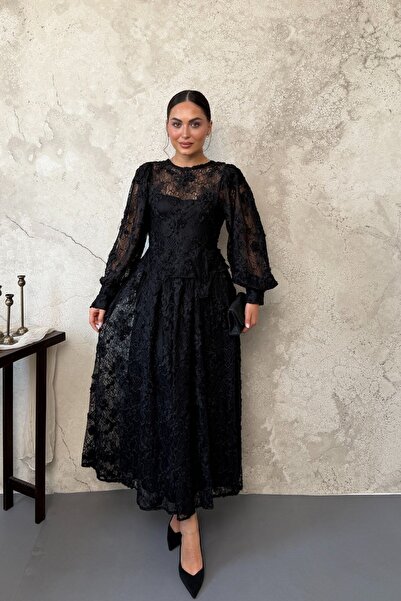 Elbee Fashion Woman Μαύρο δαντελένιο φόρεμα με κορδόνι