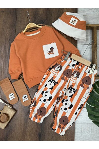 Bolly Baby Cute Dogs with Socks and Safari Hats Printed Seasonal 4-Piece Baby...