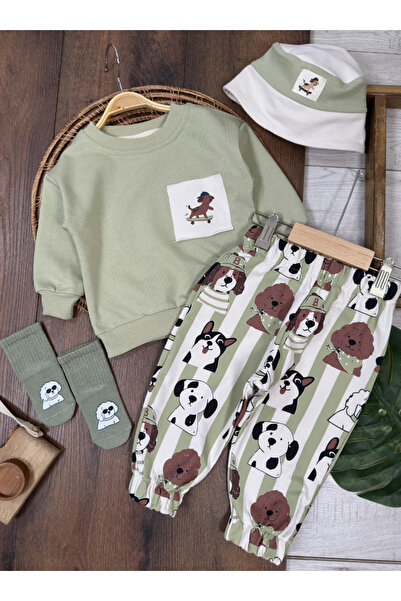 Bolly Baby Cute Dogs with Socks and Safari Hats Printed Seasonal 4-Piece Baby...