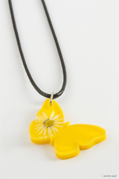 ZERO LAND Spt-Gld Oval Epoxy (231235) Pendant Yellow