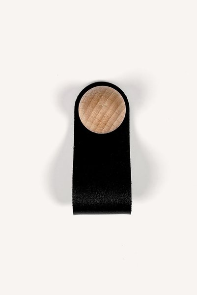 Kulpingo Black Wooden Detailed Button Leather Handle
