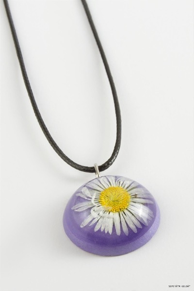 ZERO LAND Spt-Gld Daisy Epoxy (11344) Necklace Purple