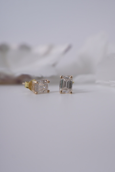 Aksesuaring 5,7mm 1,80 Ct Mozanet Taşlı Gümüş Küpe