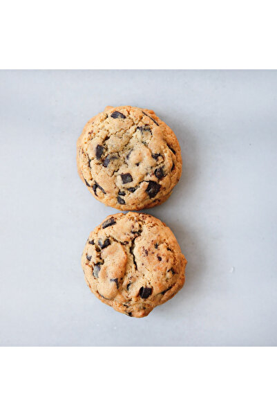Çikolata Parçacıklı Cookie 4 Adet