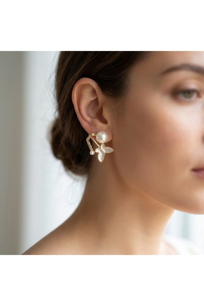 Prizma Concept Women's Gold-Plated Elegant Butterfly Figured and Pearl Detailed Modern Stud Earrings - Special Design Luxury Jewelry