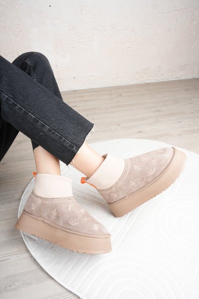 MERETTO By Akıl Delis Special Embroidered Design Boots