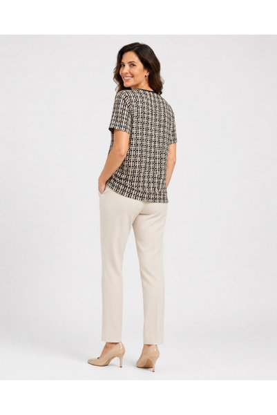 İyisini İstersen Women's Cream Houndstooth Pattern Short Sleeve Oval Neck Plus Size Blouse