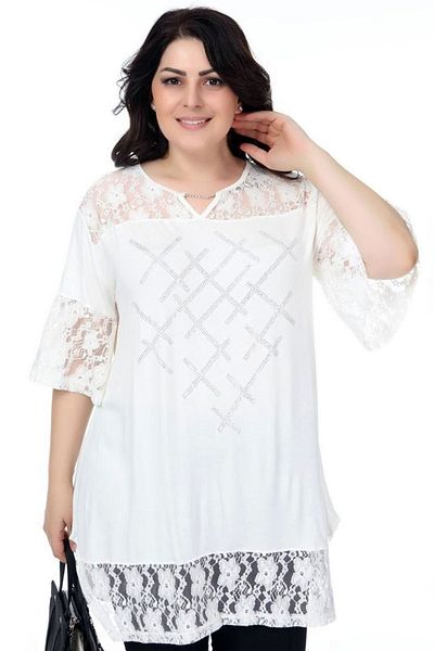 Kheos Stone Printed Lace Detailed V-Neck Short Sleeve Slit Tunic on the Front