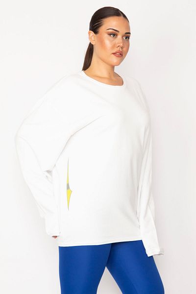 Şans Plus Size Sweatshirt - Ecru - Relaxed fit