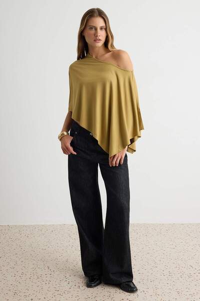 Trendyol Collection Light Khaki Regular Boat Neck Low Shoulder Three Quarter ...