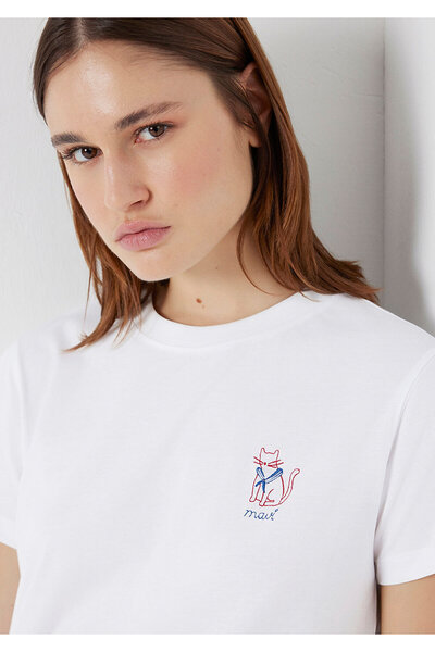 Mavi Cat Embroidered White T-Shirt Regular Fit / Normal Cut 1614295-620