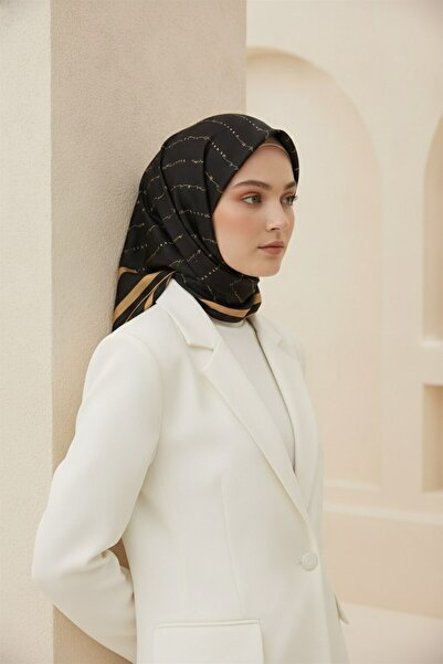 Vissona %100 Twill İpek Eşarp 90x90 El Yazısı Desenli El Dikişli Kadın Eşarp
