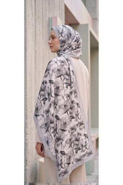 tuaipek Organic Viscose Silk İnci̇ra Shal - Floral Pattern