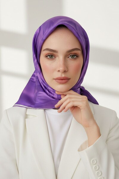 Vissona 100% Twill İpek Çiçek Desenli Lila Renkli 90x90 Dikim Şekli : El Diki...
