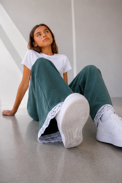 Joi Kids Girls' Lace Detailed Wide-Leg Sweatpants, Loose Fit, Comfortable, El...