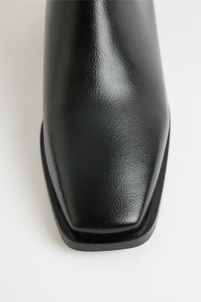 LUTVELIZADE Boots 2303 - Black Women's Boots with Blunt Toe and Elastic Sides