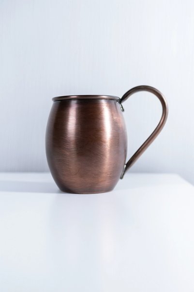 Cuvesta كوب نحاسي حديث مصنوع يدويًا بلون أكسيد 8×10 سم