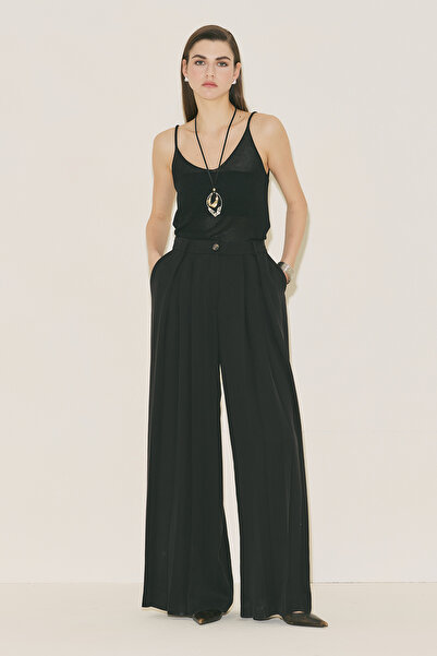 Manuka Tansy Pleated Pants Black