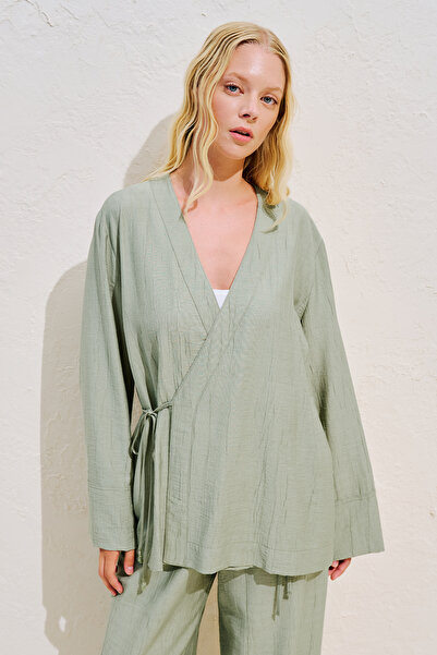 Manuka Textured Tie-Up Kimono Blouse Green
