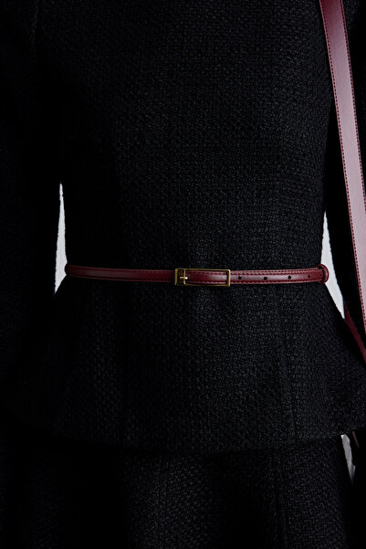 Manuka Thin Belt with Rectangular Buckle Burgundy