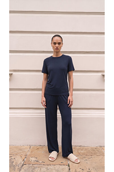 Coral Wears Heli̇a Dark Blue Modal Pajama Set