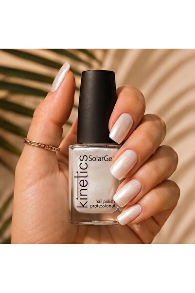 Kinetics SolarGel Günlük Oje - Uzun Süre Kalıcı Yoğun Pigment | Bridal Dress 002 (15ml)