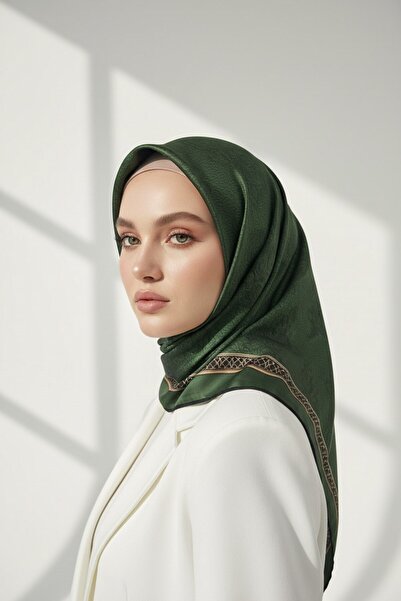VİOLLA Twill Kare Desenli Zümrüt Yeşili Renkli 90x90 Eşarp (İpek İçermez) Ken...