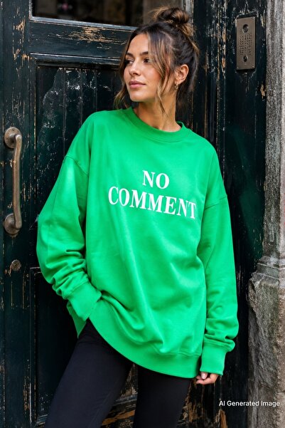 Madmext Light Green Crew Neck Printed Oversize Women's Sweatshirt MG1902